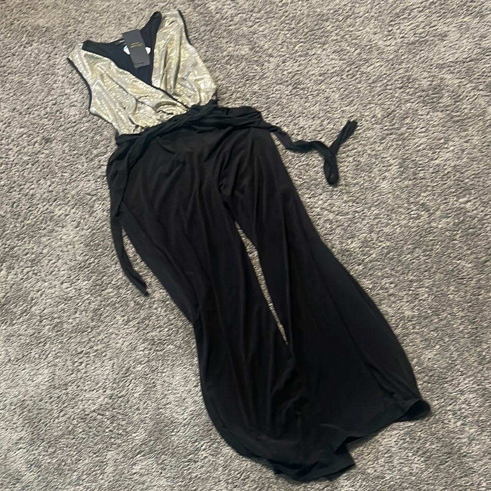 Woman’s medium jumpsuit one piece romper
